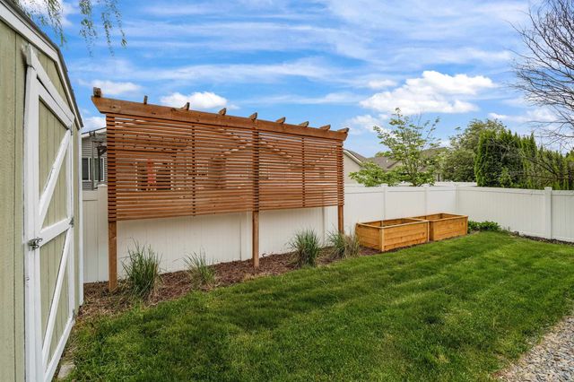 1724 W Sienna Ln, Spokane, WA 99208