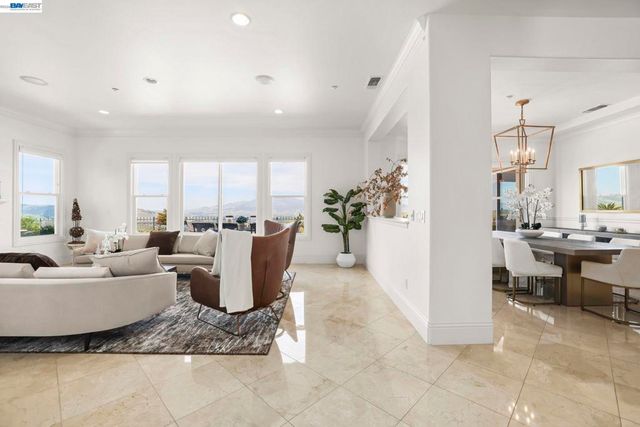 950 Winsford Ct, San Ramon, CA 94583