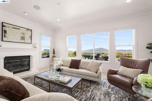 950 Winsford Ct, San Ramon, CA 94583