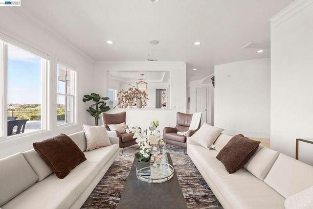 950 Winsford Ct, San Ramon, CA 94583