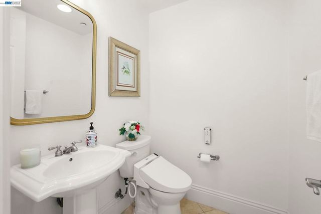 950 Winsford Ct, San Ramon, CA 94583