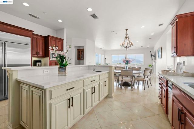 950 Winsford Ct, San Ramon, CA 94583