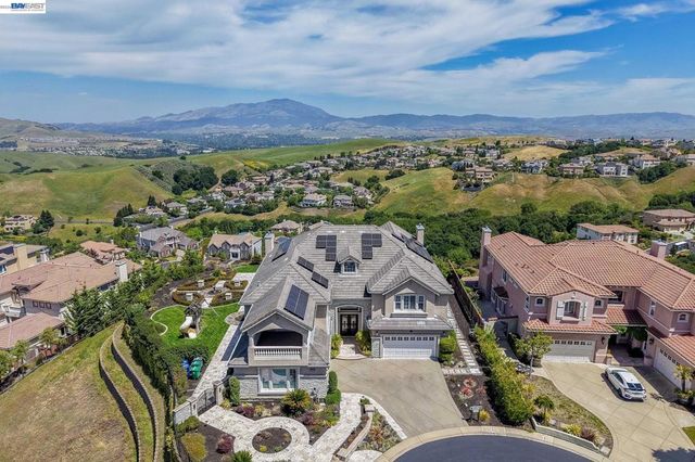 950 Winsford Ct, San Ramon, CA 94583