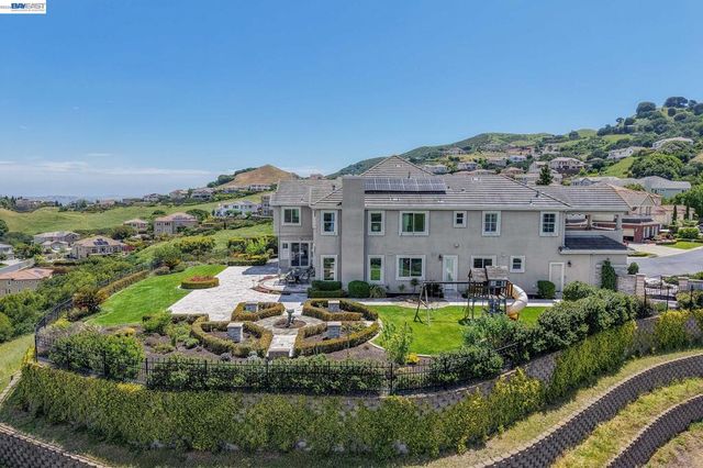 950 Winsford Ct, San Ramon, CA 94583