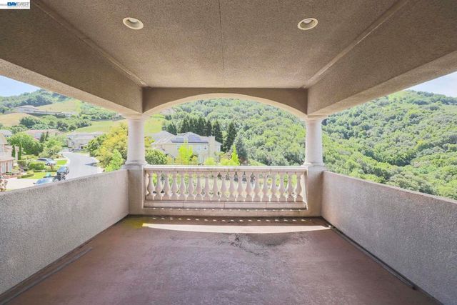 950 Winsford Ct, San Ramon, CA 94583