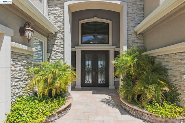 950 Winsford Ct, San Ramon, CA 94583