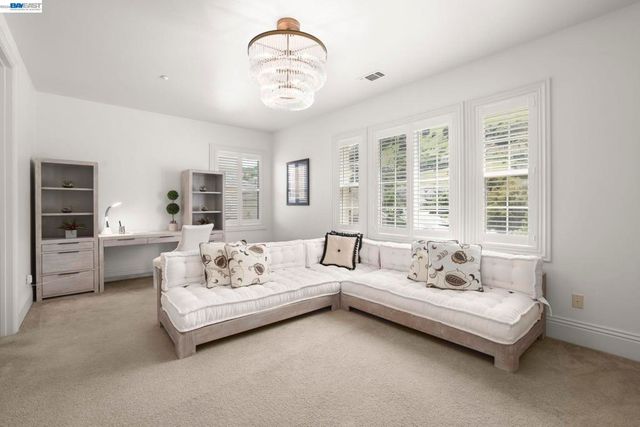 950 Winsford Ct, San Ramon, CA 94583