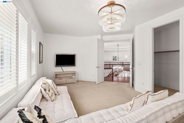 950 Winsford Ct, San Ramon, CA 94583