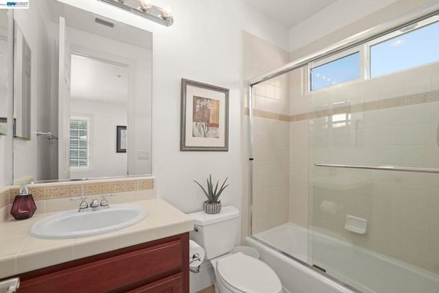 950 Winsford Ct, San Ramon, CA 94583