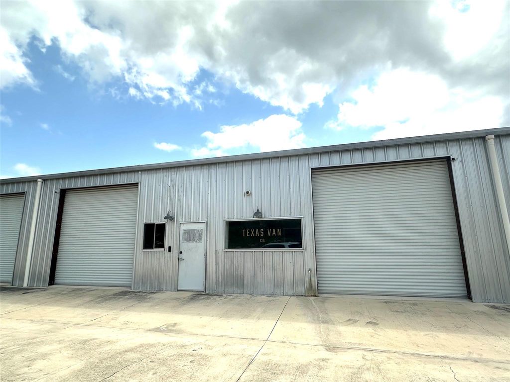 18281 FM 150 W 205, Driftwood, TX 78619