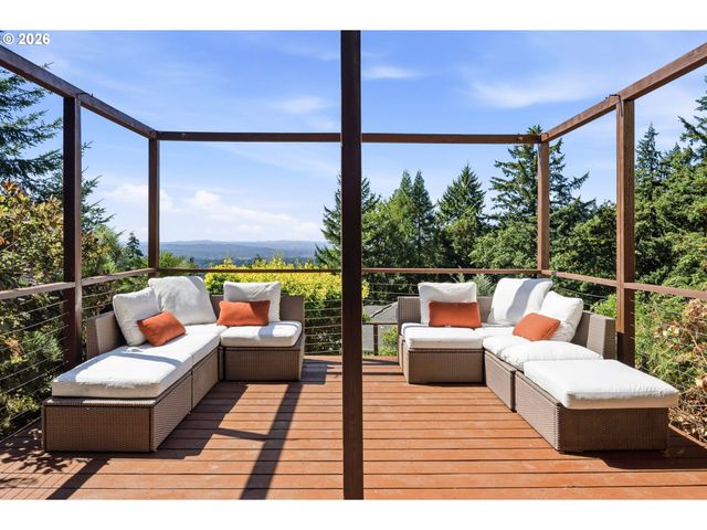 3360 Sw FAIRMOUNT Blvd, Portland, OR 97239