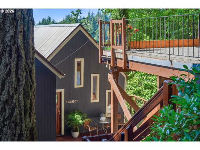 3360 Sw FAIRMOUNT Blvd, Portland, OR 97239