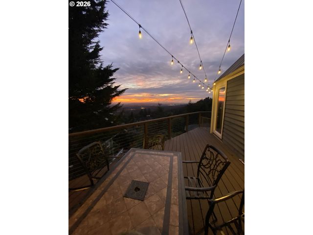 3360 Sw FAIRMOUNT Blvd, Portland, OR 97239