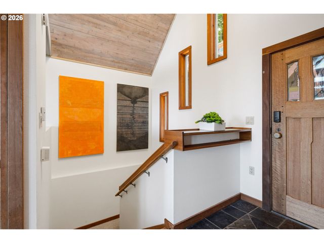 3360 Sw FAIRMOUNT Blvd, Portland, OR 97239