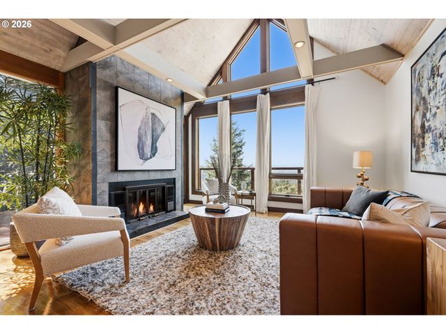 3360 Sw FAIRMOUNT Blvd, Portland, OR 97239