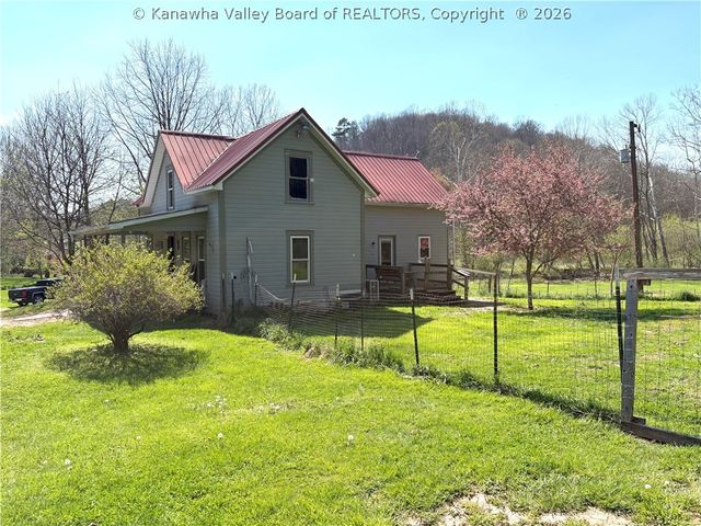 4065 Mill Creek Road, Mount Alto, WV 25264