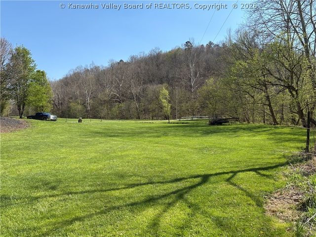 4065 Mill Creek Road, Mount Alto, WV 25264