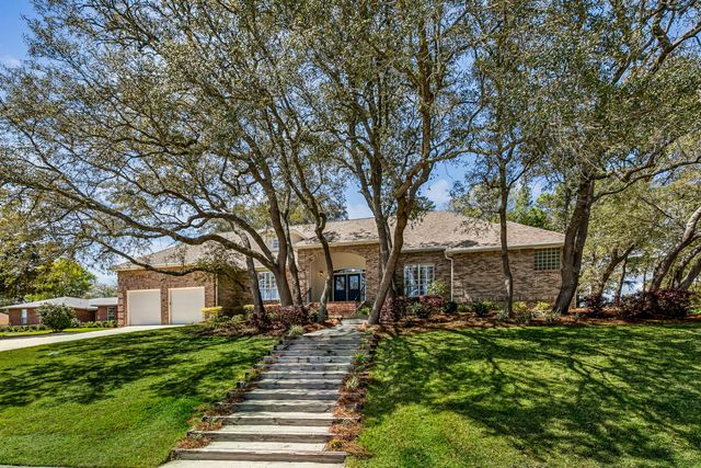 1029 Lake Way Drive, Niceville, FL 32578