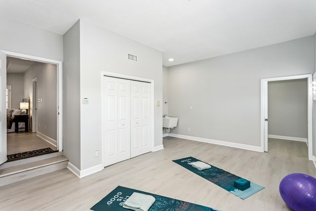 1029 Lake Way Drive, Niceville, FL 32578