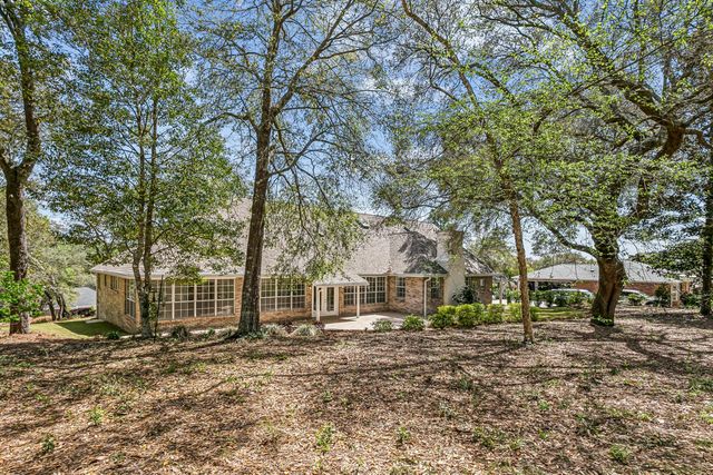 1029 Lake Way Drive, Niceville, FL 32578