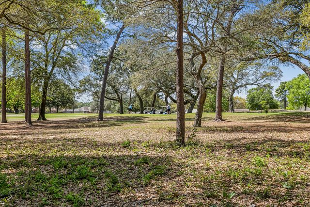 1029 Lake Way Drive, Niceville, FL 32578
