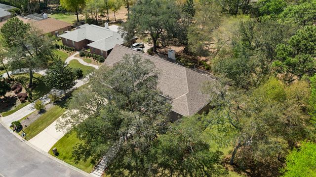 1029 Lake Way Drive, Niceville, FL 32578
