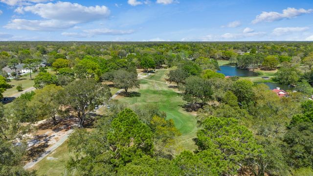 1029 Lake Way Drive, Niceville, FL 32578