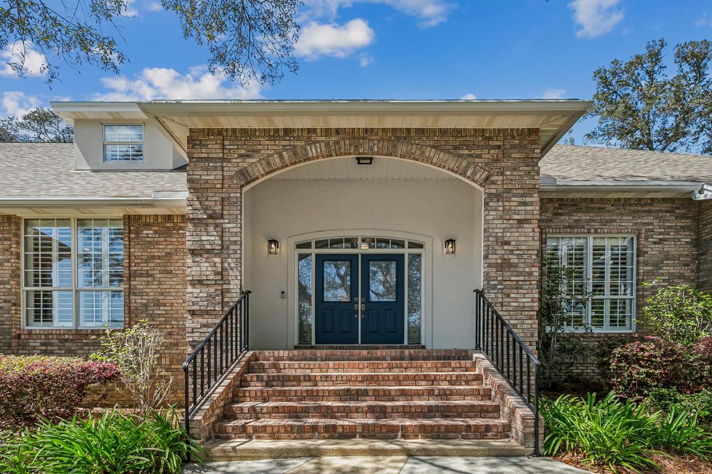 1029 Lake Way Drive, Niceville, FL 32578