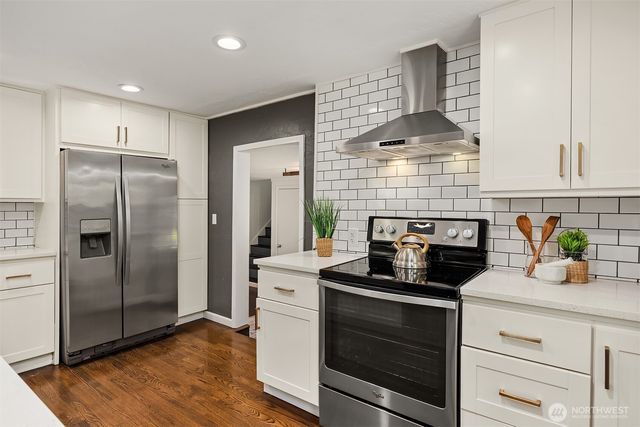 303 NW 117th Street, Seattle, WA 98177