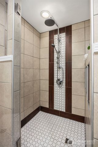 303 NW 117th Street, Seattle, WA 98177