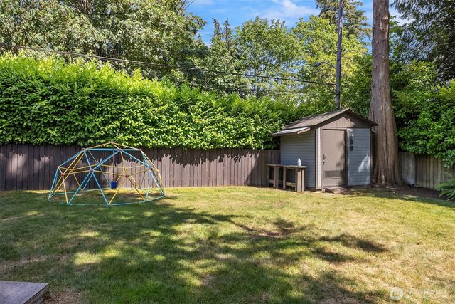 303 NW 117th Street, Seattle, WA 98177