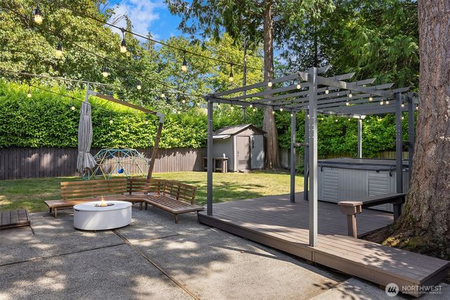 303 NW 117th Street, Seattle, WA 98177