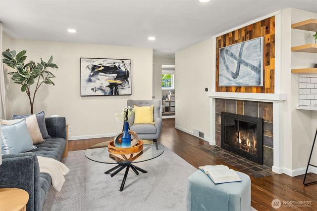 303 NW 117th Street, Seattle, WA 98177