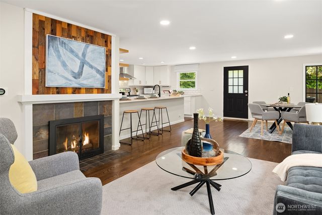 303 NW 117th Street, Seattle, WA 98177