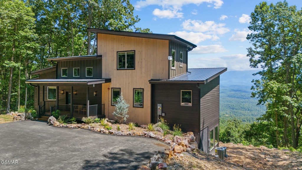 1874 Mountain Ash Way, Sevierville, TN 37862