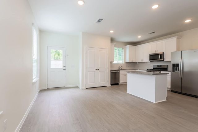 32707 Stargazer Cove Court, Magnolia, TX 77354