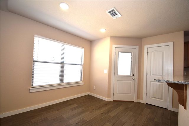 1570 & 1572 Sandpiper Street, Centerton, AR 72719