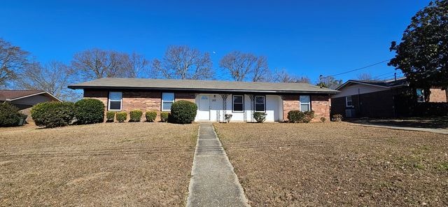 1801 Westover Drive, Dothan, AL 36303