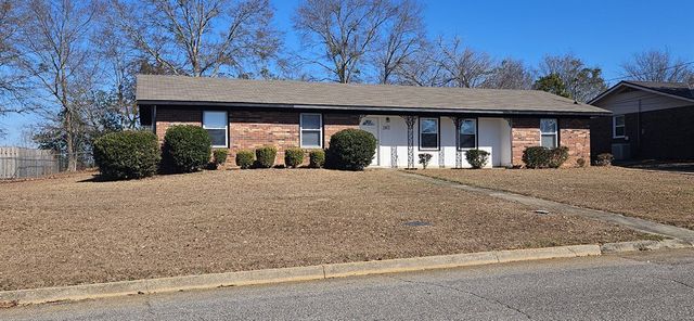1801 Westover Drive, Dothan, AL 36303