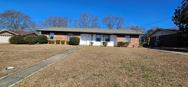 1801 Westover Drive, Dothan, AL 36303