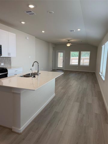 18721 Timber Glen Dr, Montgomery, TX 77316