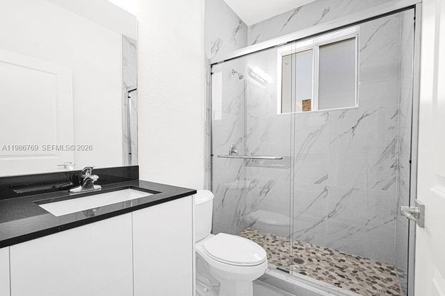 22431 SW 125 ave 19A, Miami, FL 33170