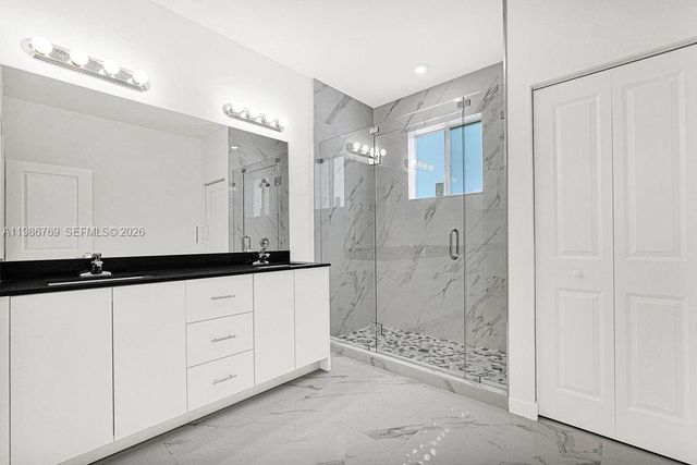 22431 SW 125 ave 19A, Miami, FL 33170