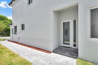 22431 SW 125 ave 19A, Miami, FL 33170