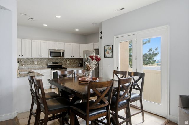7727 S YELLOWWOOD LN, West Jordan, UT 84081