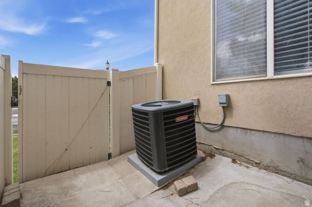 7727 S YELLOWWOOD LN, West Jordan, UT 84081