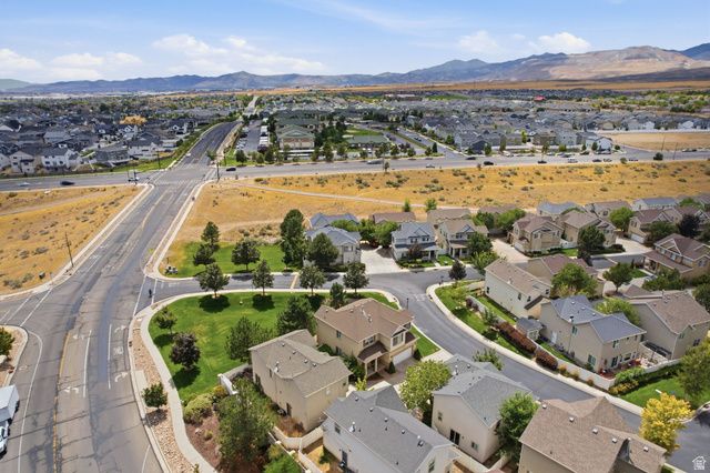 7727 S YELLOWWOOD LN, West Jordan, UT 84081