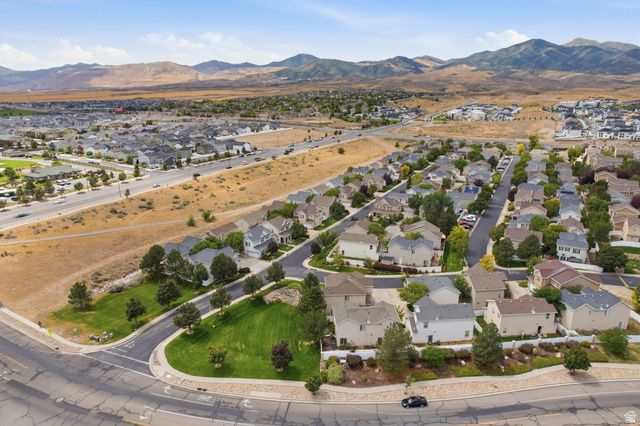 7727 S YELLOWWOOD LN, West Jordan, UT 84081