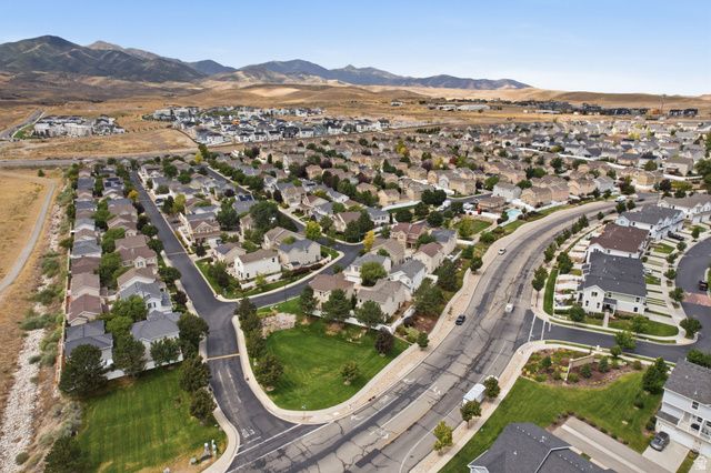 7727 S YELLOWWOOD LN, West Jordan, UT 84081