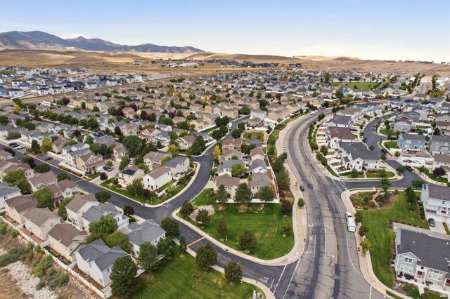 7727 S YELLOWWOOD LN, West Jordan, UT 84081